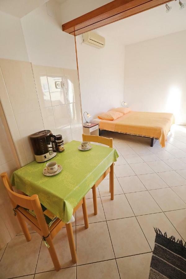 Apartament Pavin *